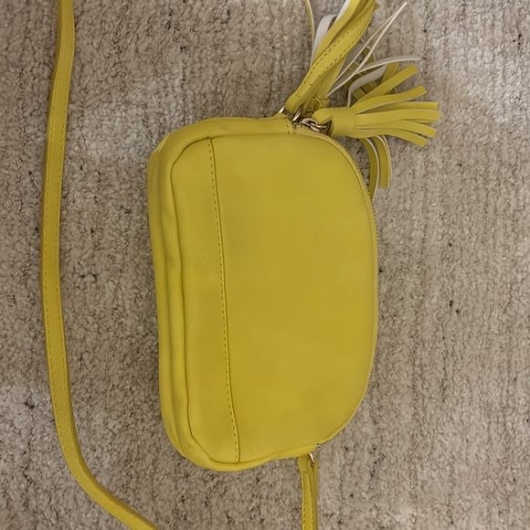 Yellow crossbody - Picture 3 of 5